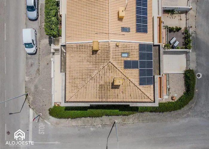 Sunlight Villa • Centro Lourinha • Vista Parque Tatil Evi Lourinhã