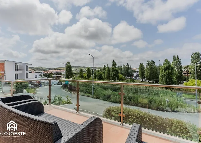 Tatil Evi Sunlight Villa • Centro Lourinha • Vista Parque Lourinhã