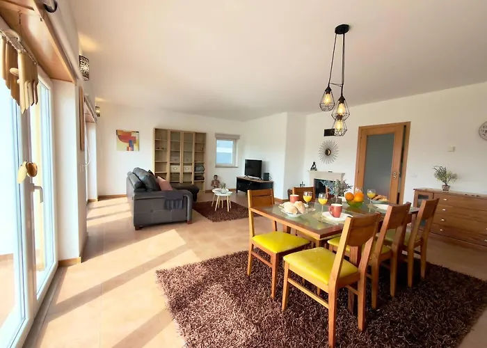 Sunlight Villa • Centro Lourinha • Vista Parque