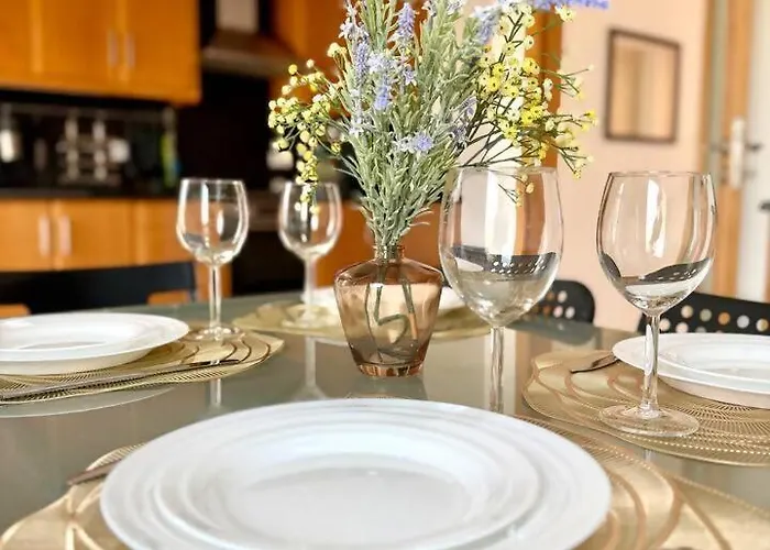 Sunlight Villa • Centro Lourinha • Vista Parque Tatil Evi Lourinhã