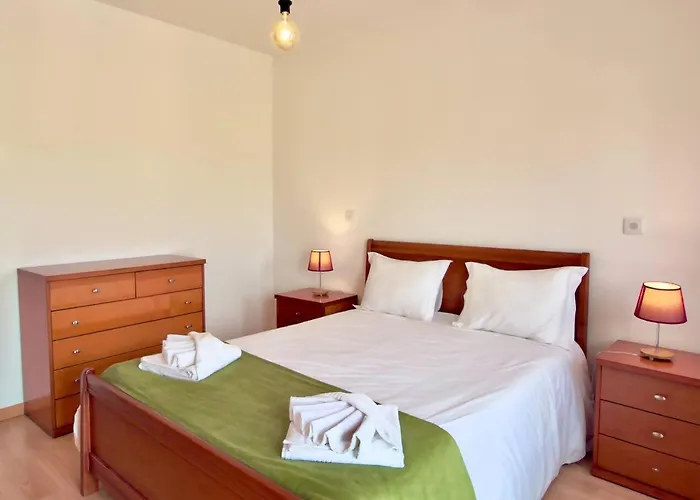 Tatil Evi Sunlight Villa • Centro Lourinha • Vista Parque Lourinhã