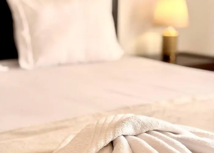 Sunlight Villa • Centro Lourinha • Vista Parque Tatil Evi *